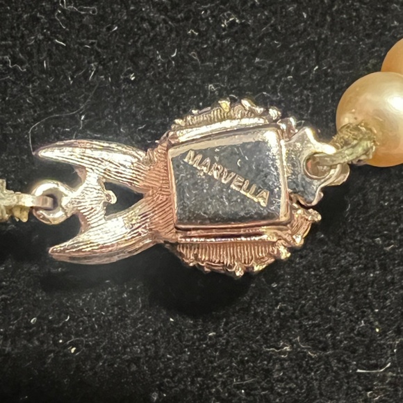 Vintage Marvella Faux Pearl Necklace with Ornate Decorative Clasp - Picture 4 of 6